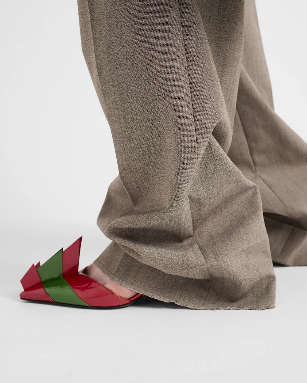 Belt-Detailed Pleated Trousers