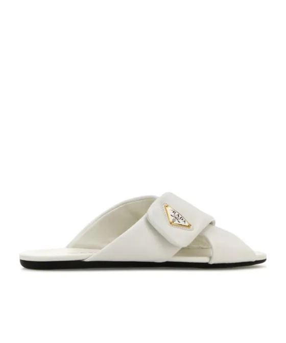 Logo Plaque Crossover Strap Detailed Slides