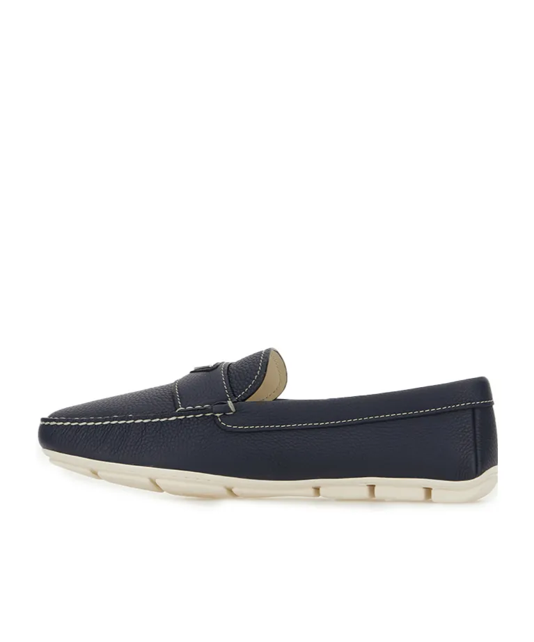 Triangle-Logo Loafers