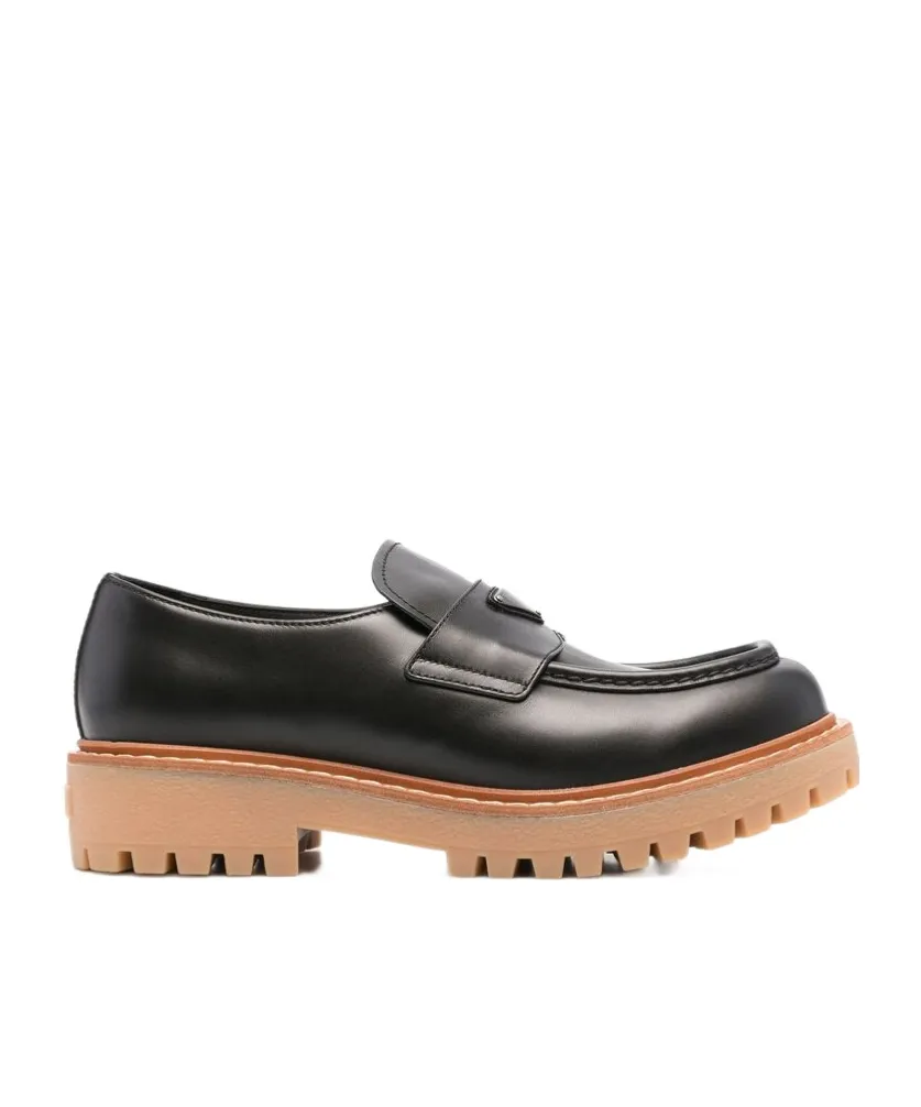 Logo Plaque Round Toe Loafers