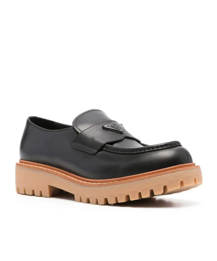 Logo Plaque Round Toe Loafers