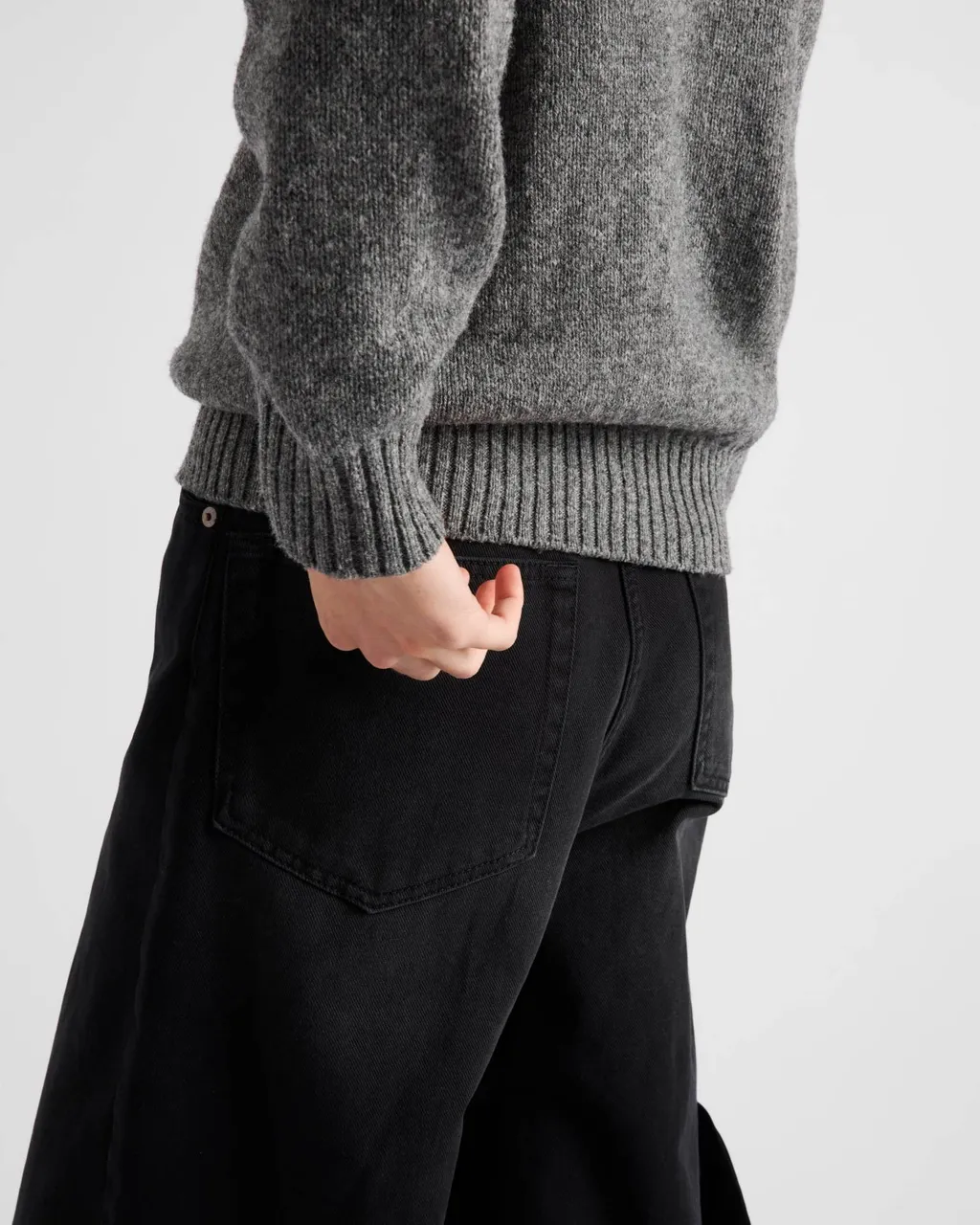 Logo-Patch Wide Leg Jeans