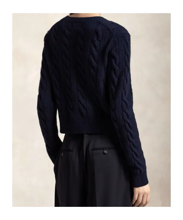 Cable-Knit Crewneck Buttoned Cardigan