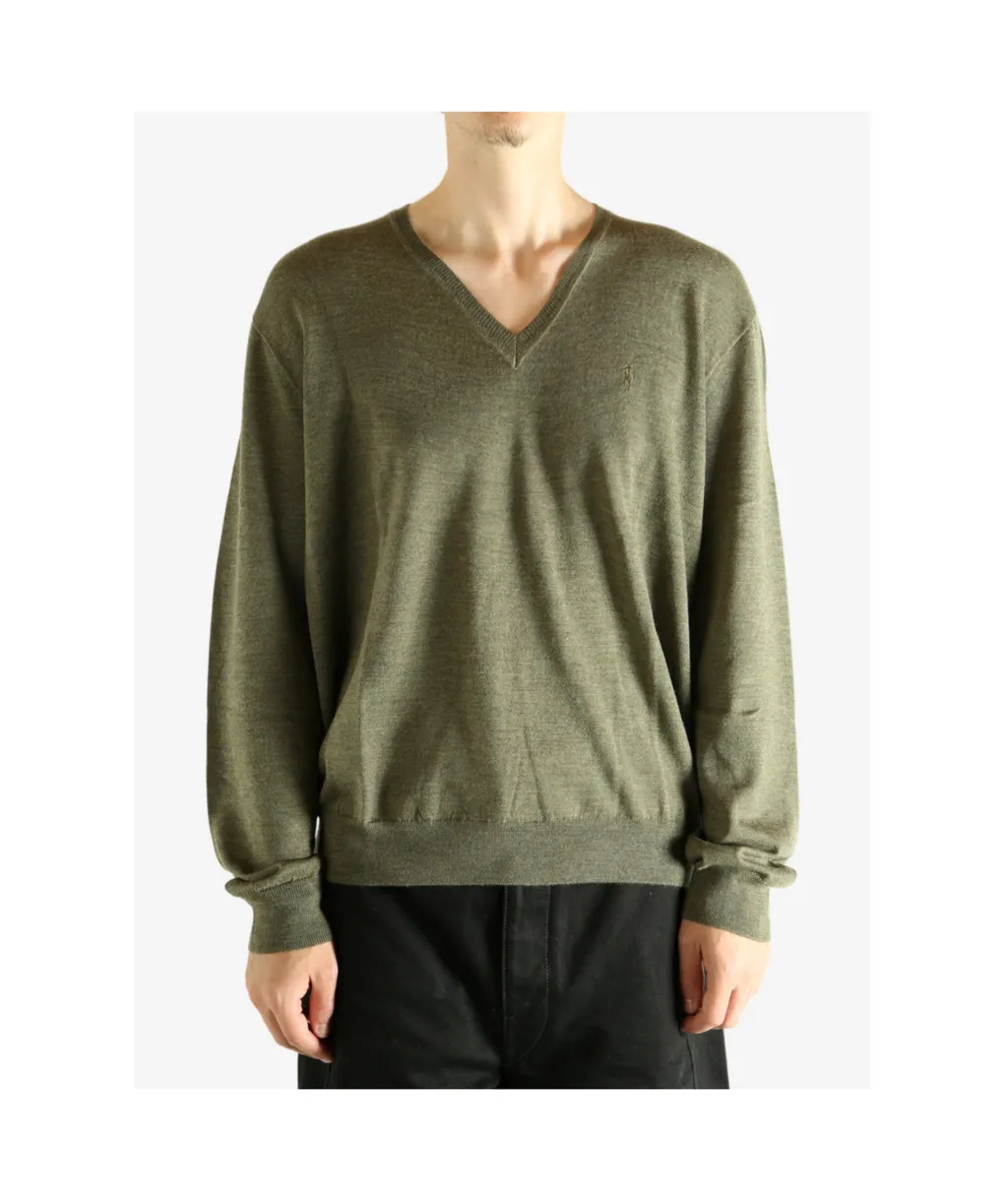 V-Neck Jumper