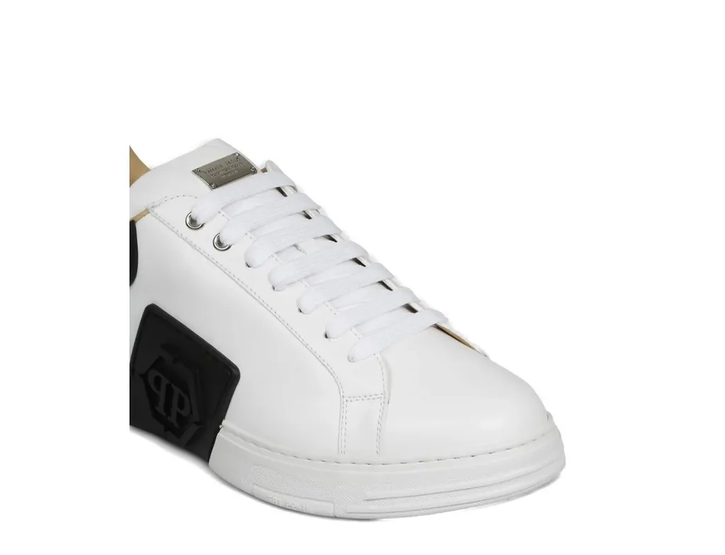 Logo Plaque Low-Top Sneakers