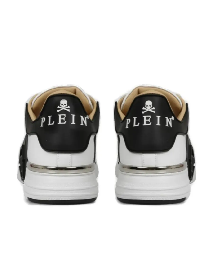 Logo Plaque Low-Top Sneakers
