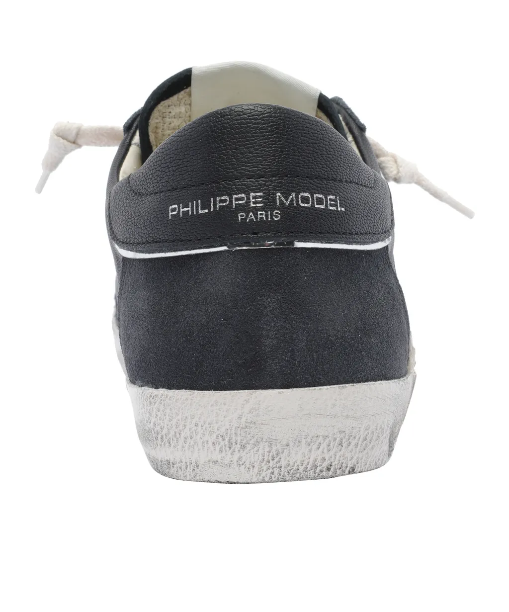 Lace-Up Low-Cut Sneakers
