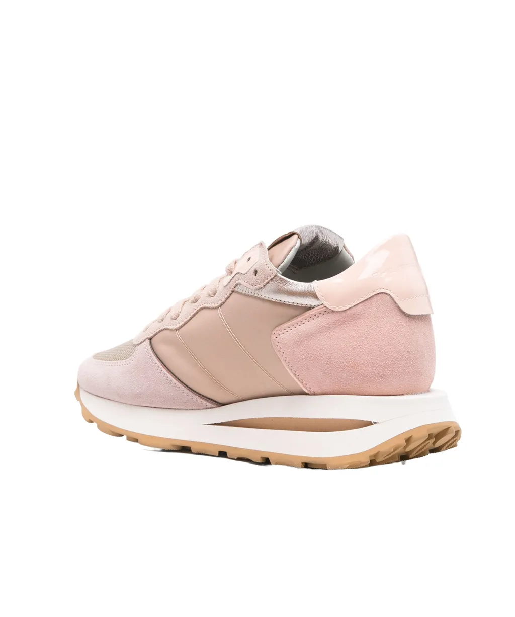 Round-Head Sneakers