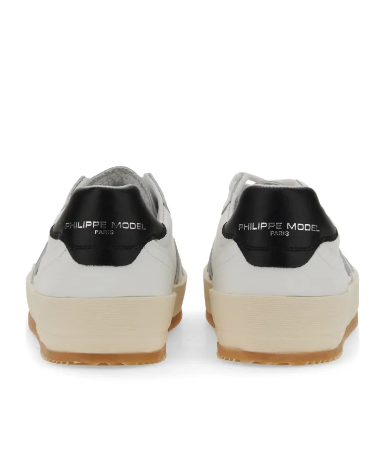 Logo Patch Low-Top Sneakers