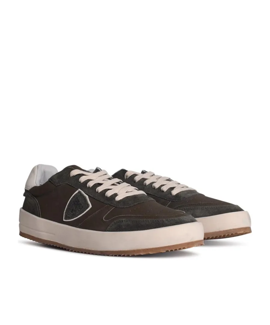 Nice Low-Top Sneakers