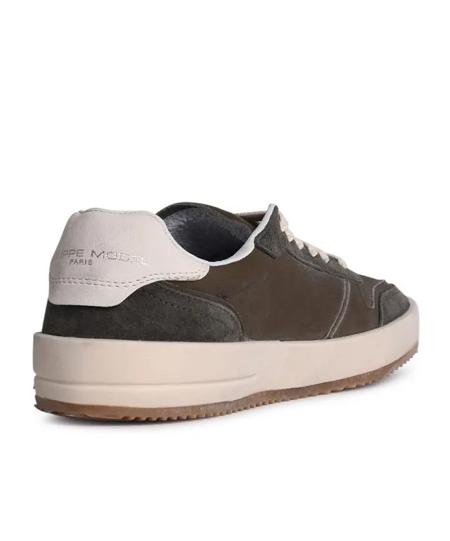 Nice Low-Top Sneakers