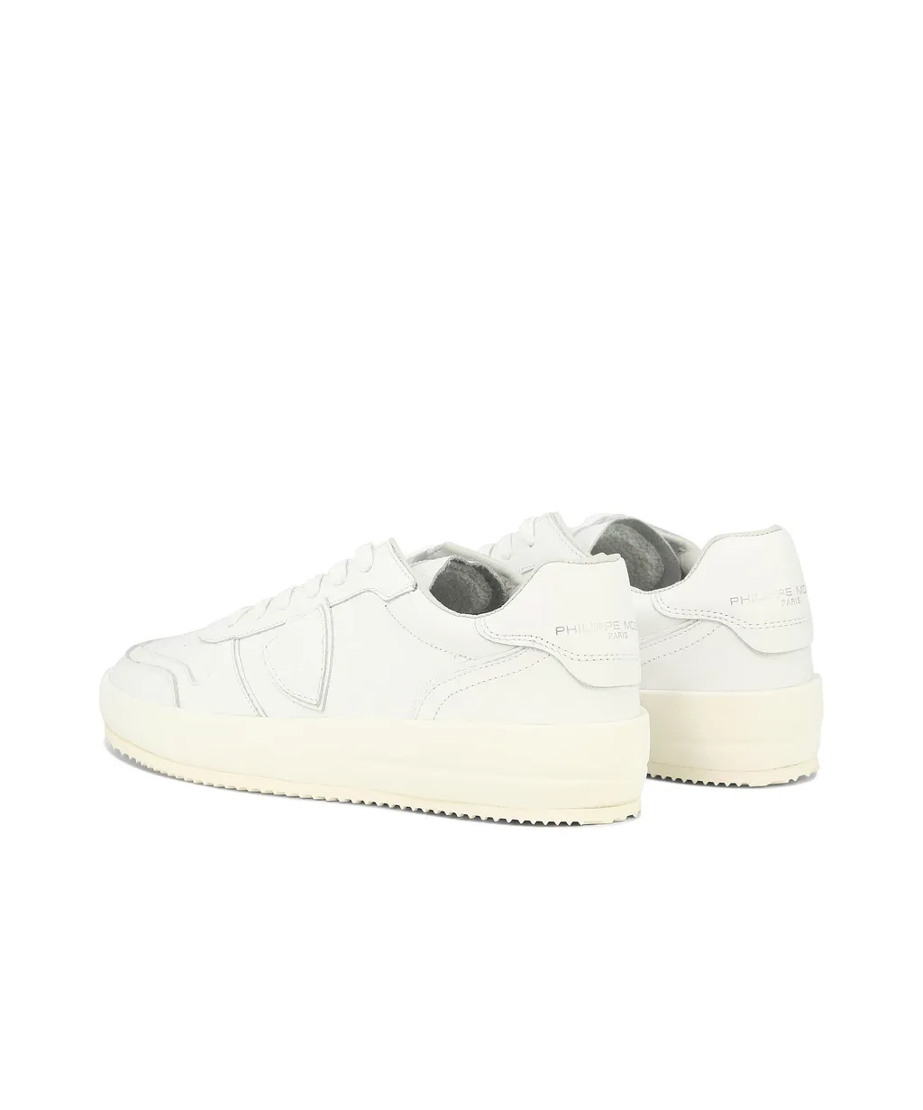 Nice Logo Patch Low-Top Sneakers