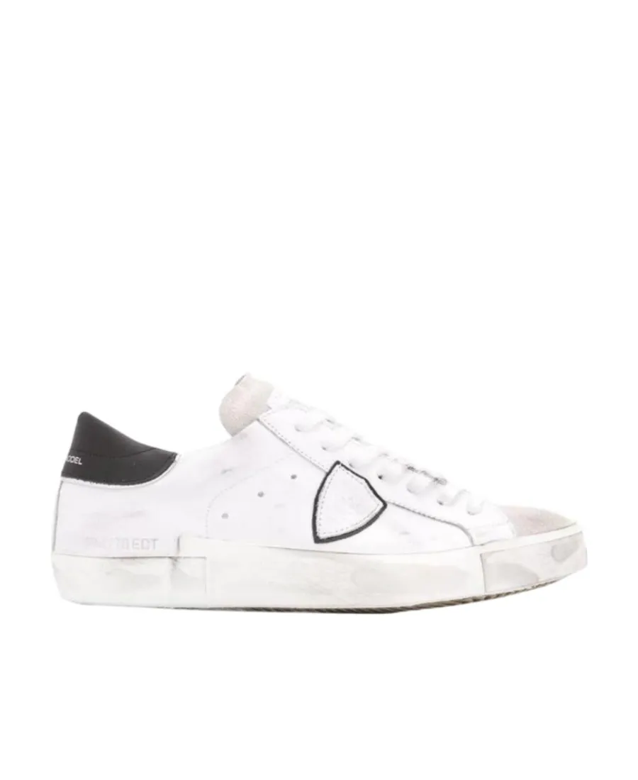 Round Toe Lace-Up Sneakers