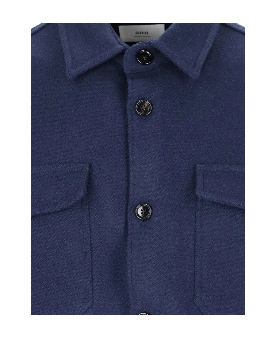 Long-Sleeved Buttoned Shirt