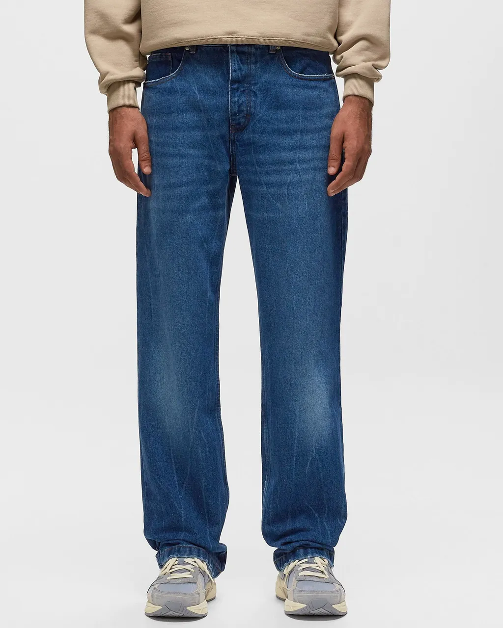 Logo Patch Used Effect Jeans
