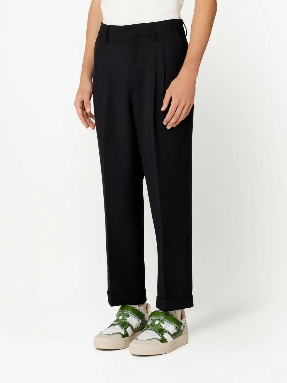 Pleated Turn-Up Brim Trousers