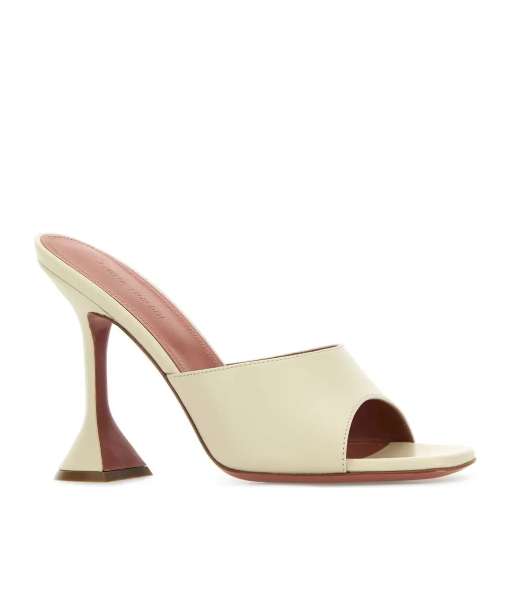 Lupita Slipper 95