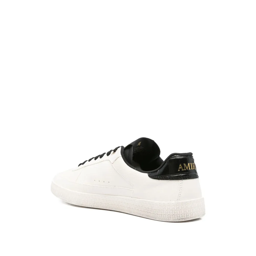 Star Appliqué Lace-Up Shoes