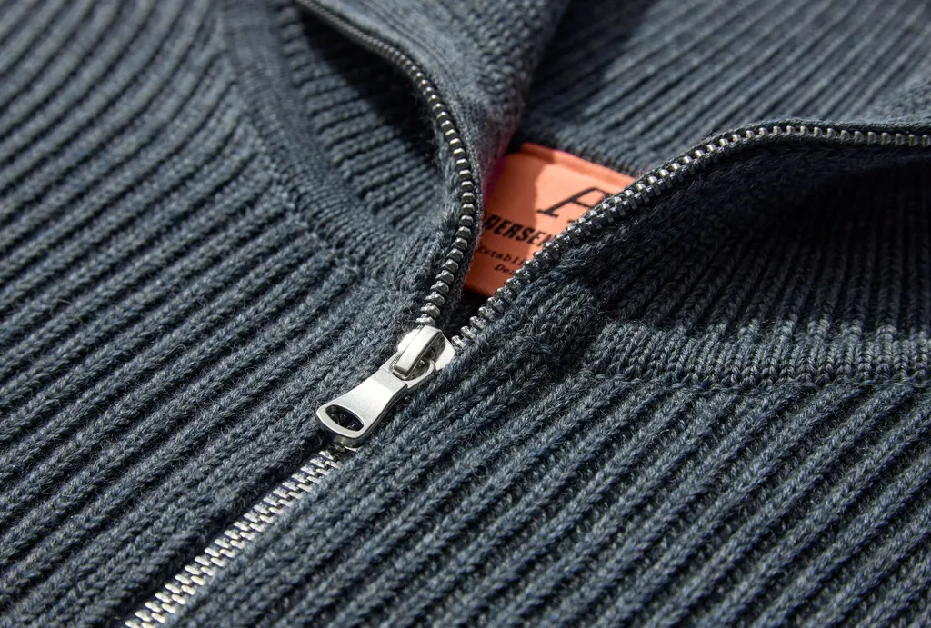 Turtleneck Long-Sleeved Sweater