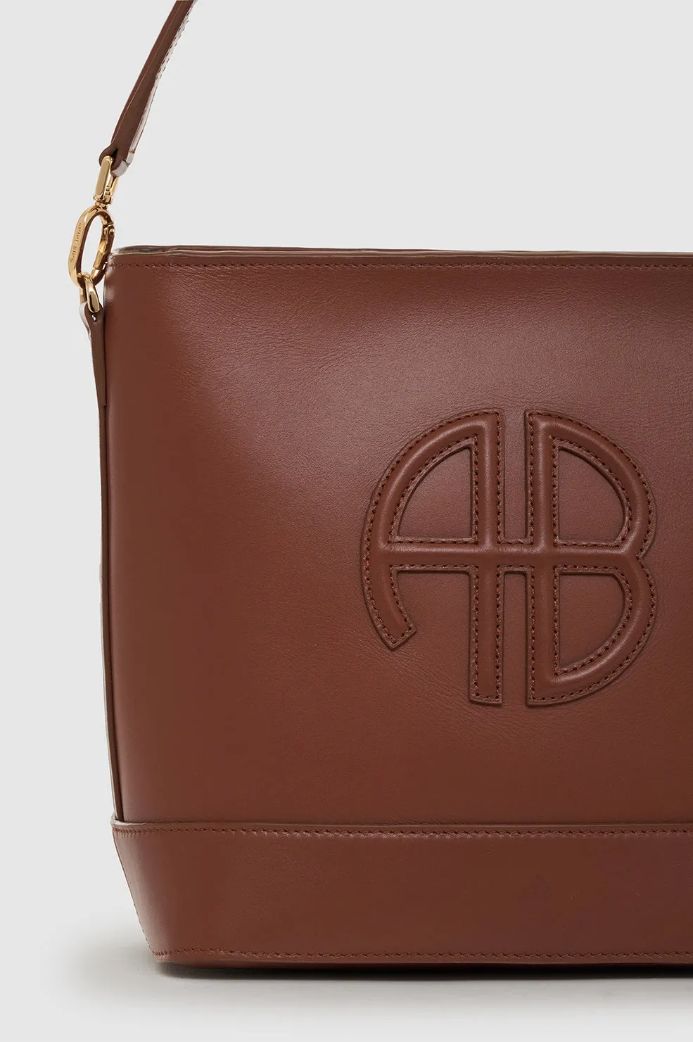 Lili Bucket Bag