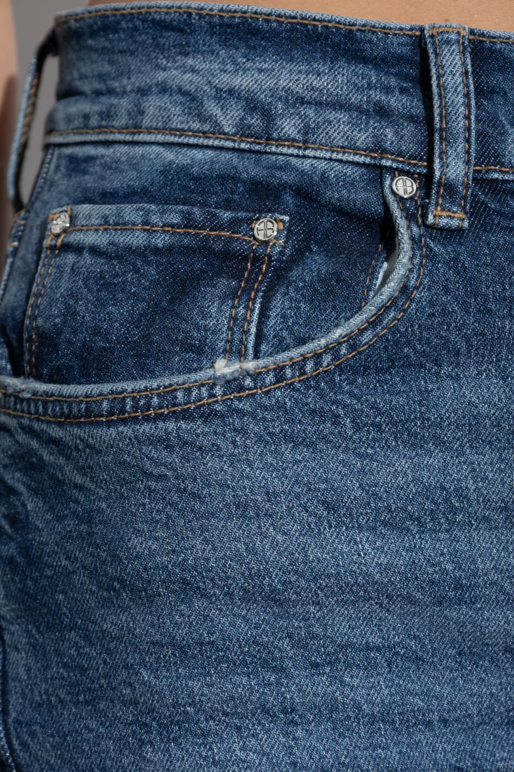 Belt-Loop Jeans