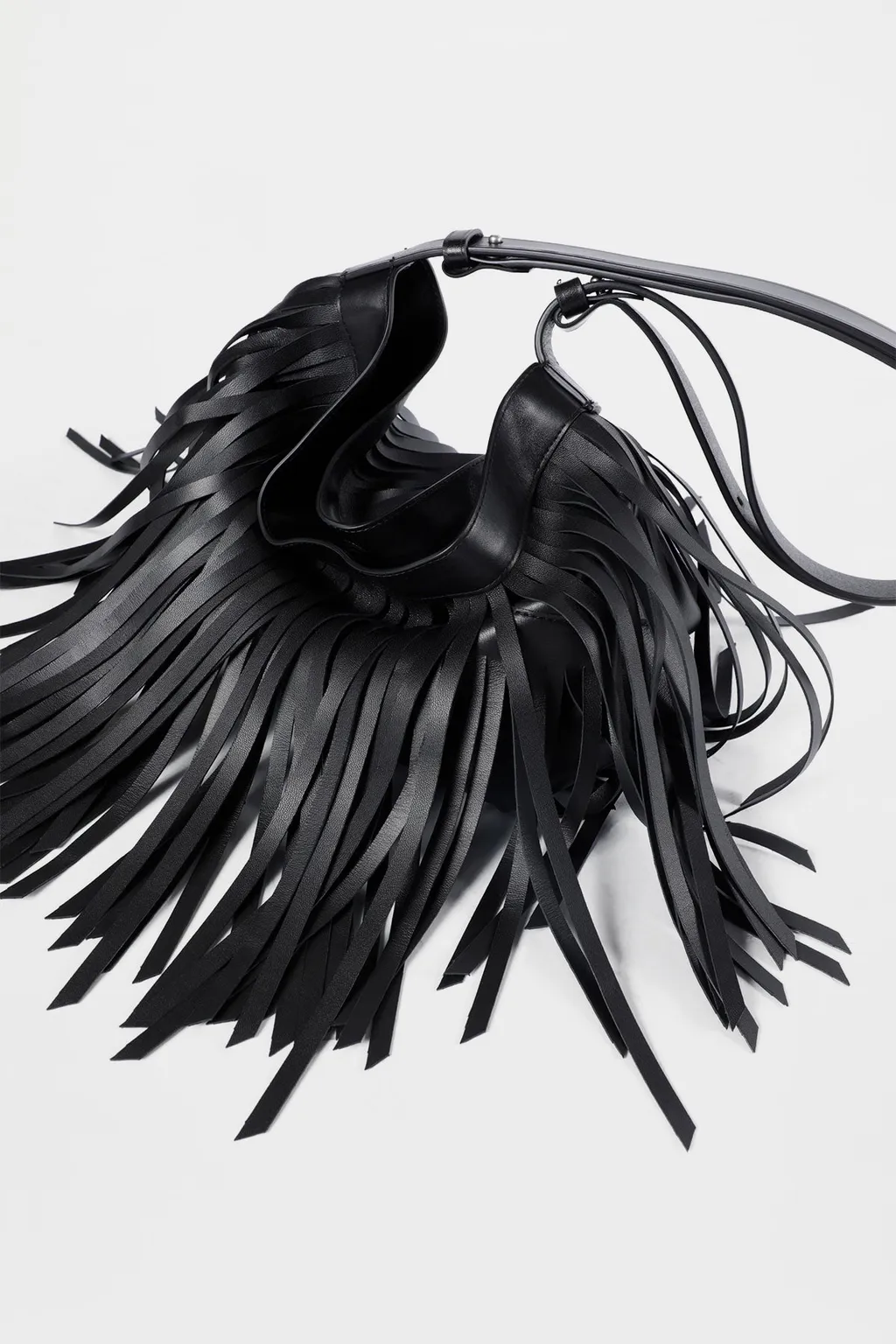 Arsa Fringed Shoulder Bag