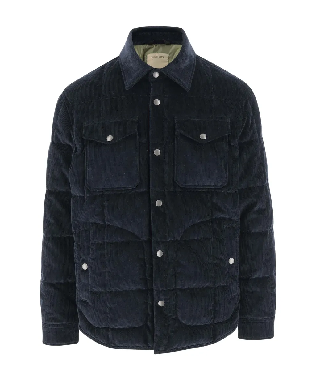 Buttoned Long-Sleeved Shirt