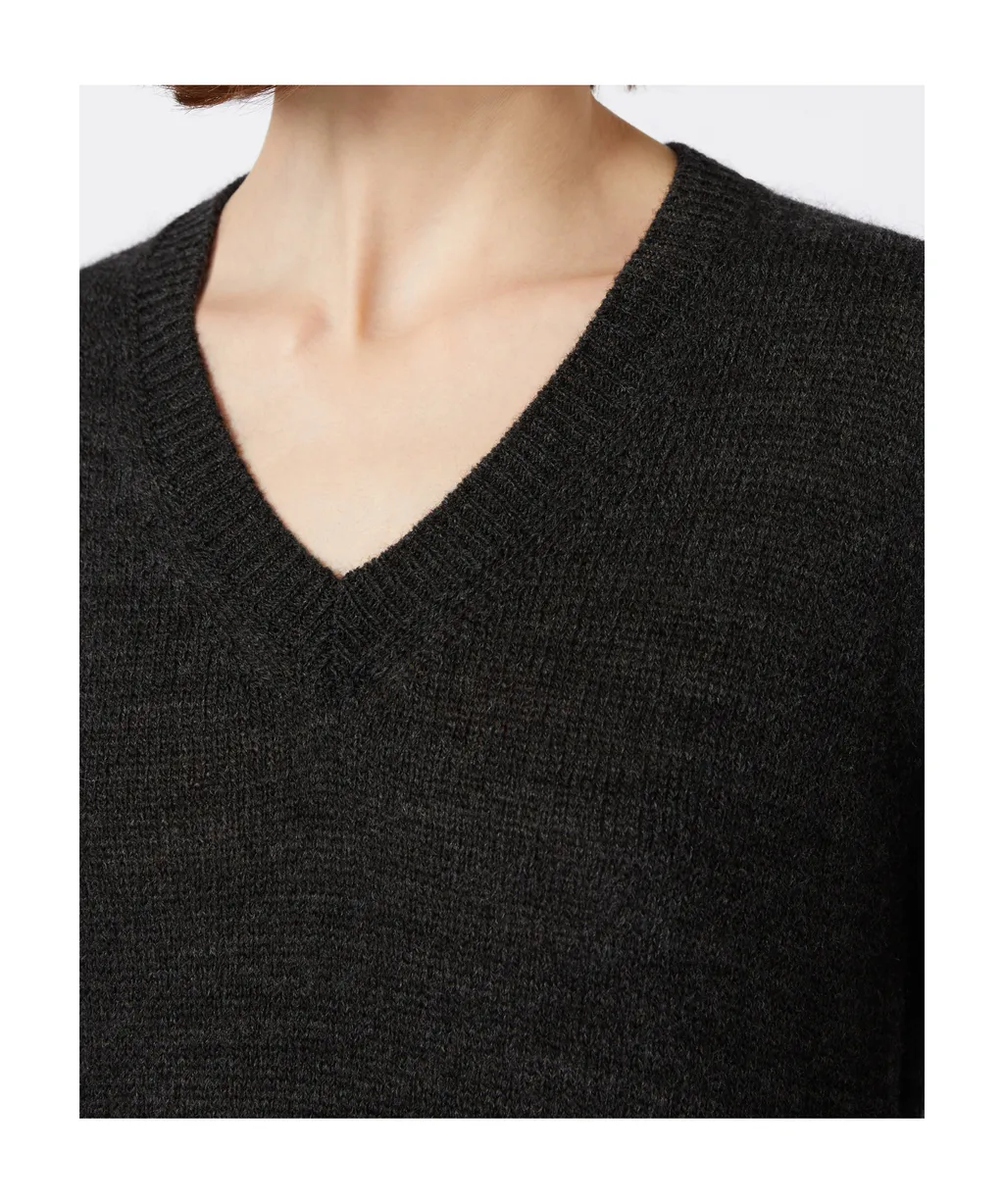 Long-Sleeved Pullover