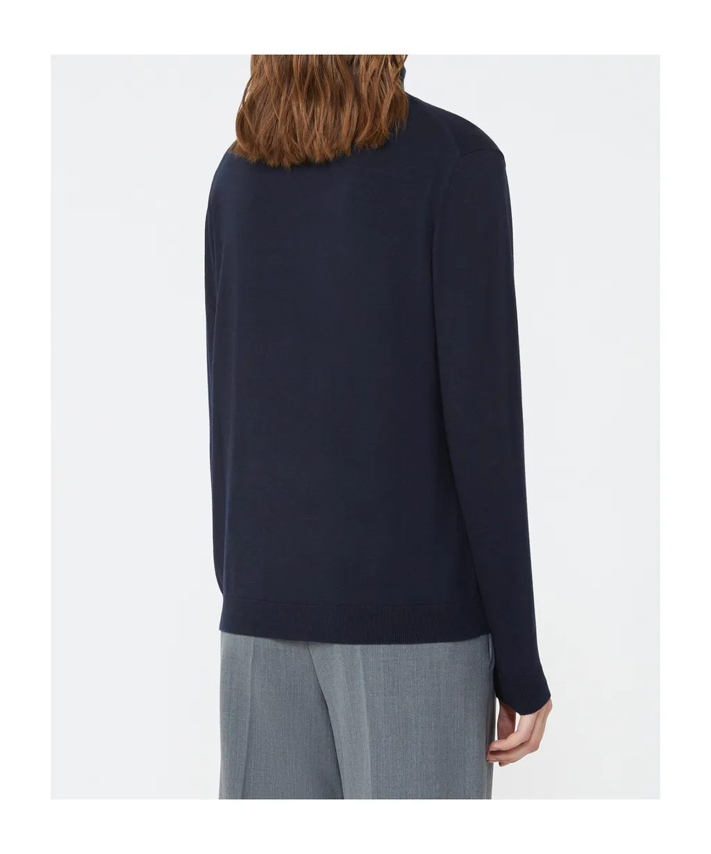 Kiku Turtleneck Long-Sleeved Jumper