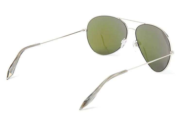 Classic Pilot Style Sunglasses