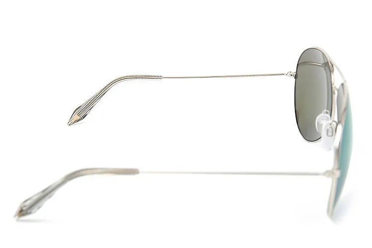 Classic Pilot Style Sunglasses