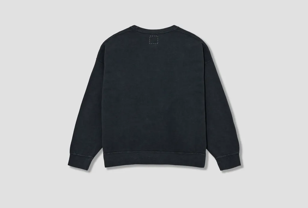 Long-Sleeved Sweatshirt