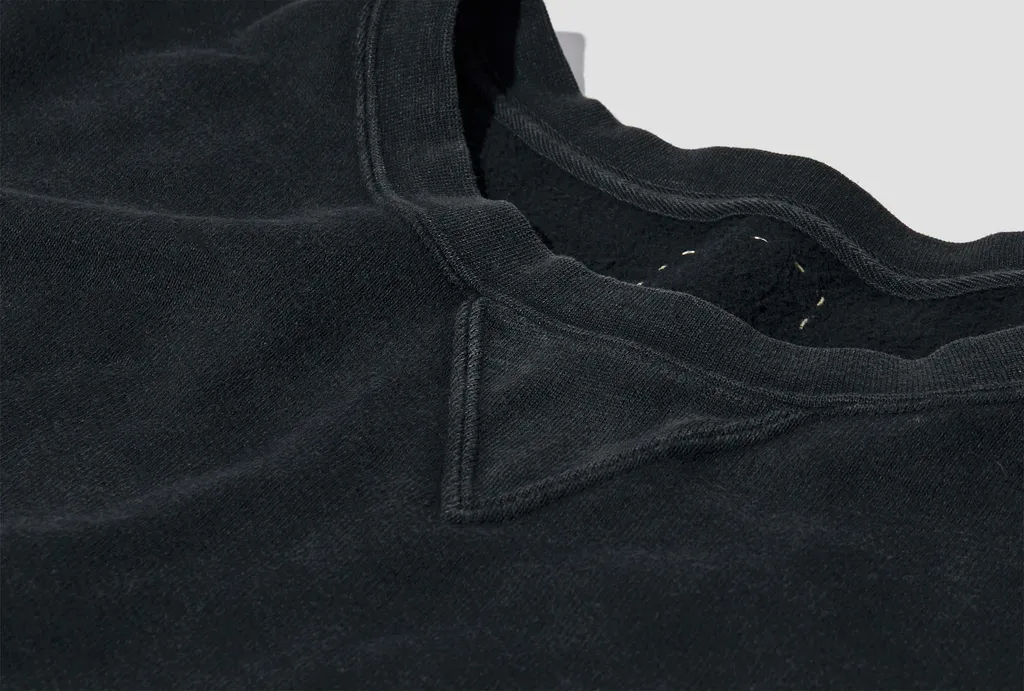 Long-Sleeved Sweatshirt