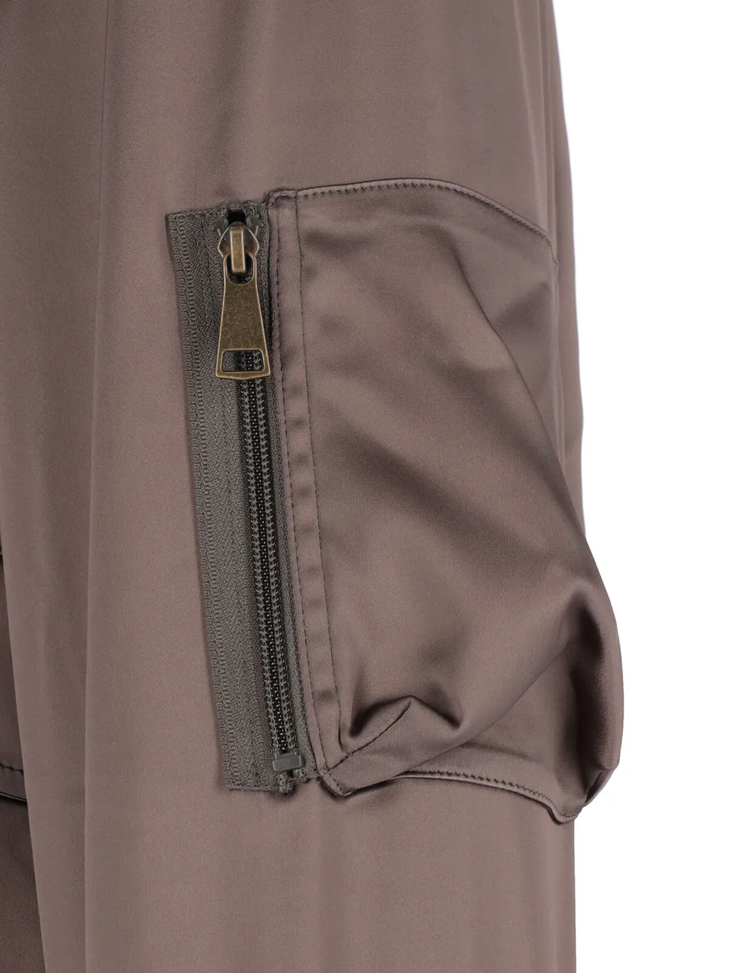 Long-Sleeved Zip-Up Jacket