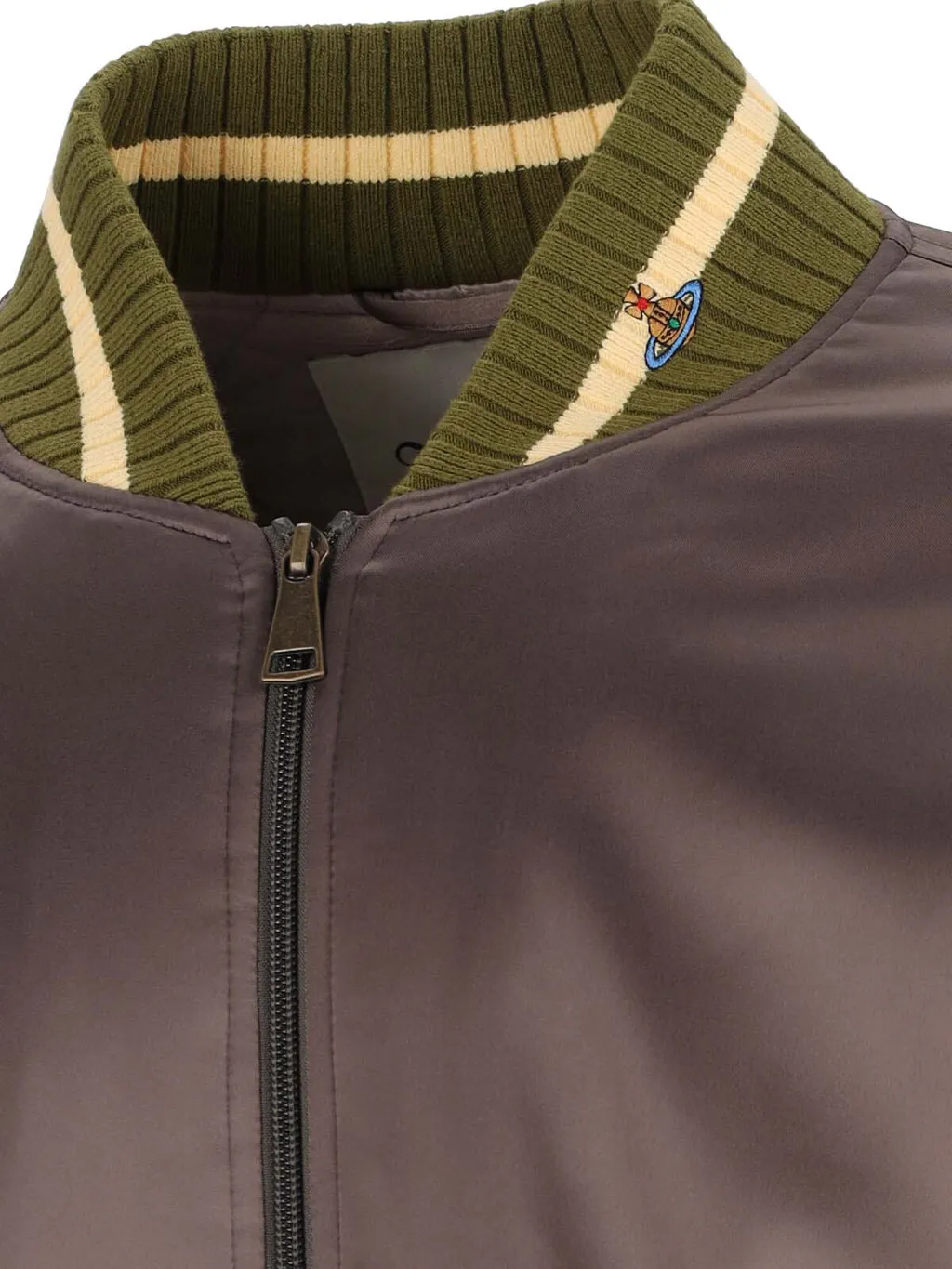 Long-Sleeved Zip-Up Jacket