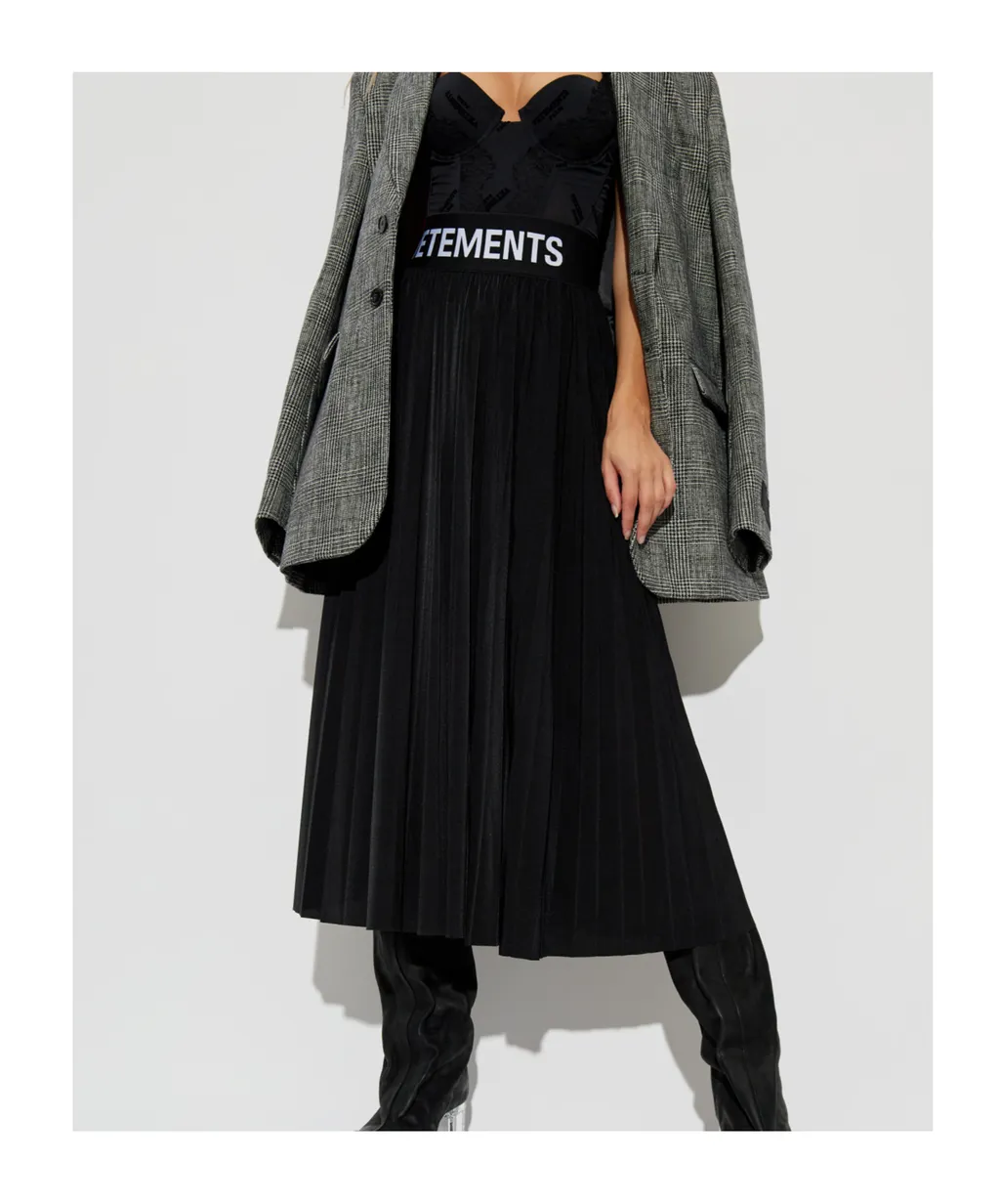 Logo Waist-Band Pleated Skirt