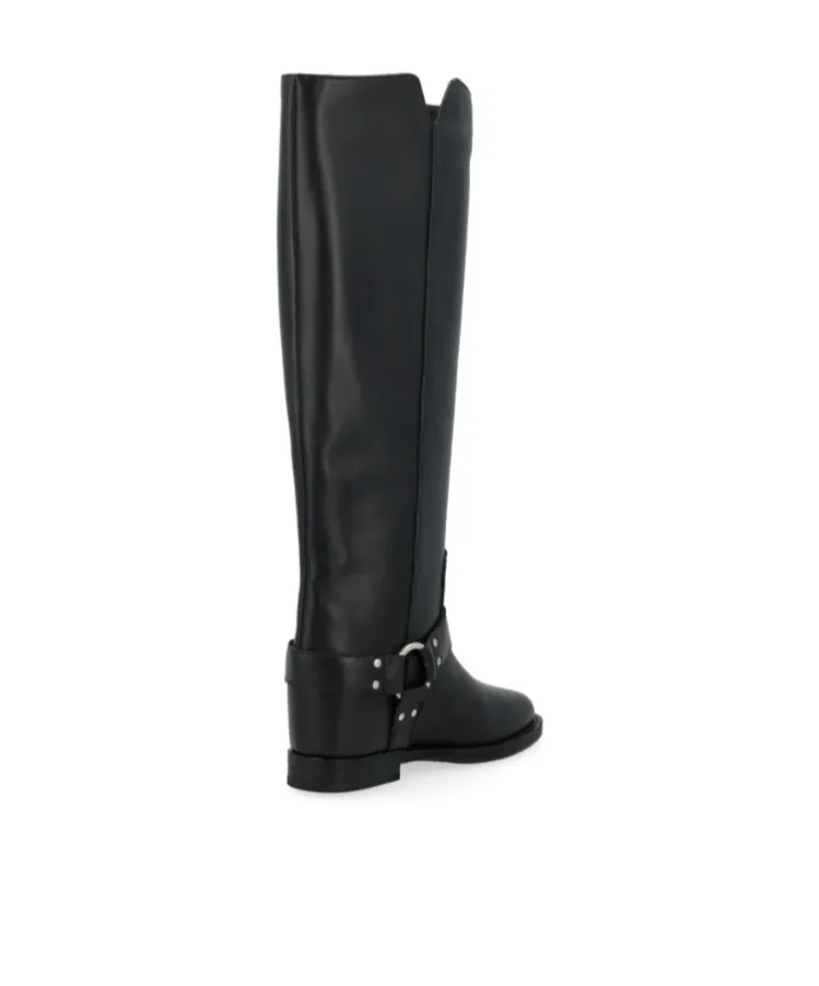 Round-Head Boots