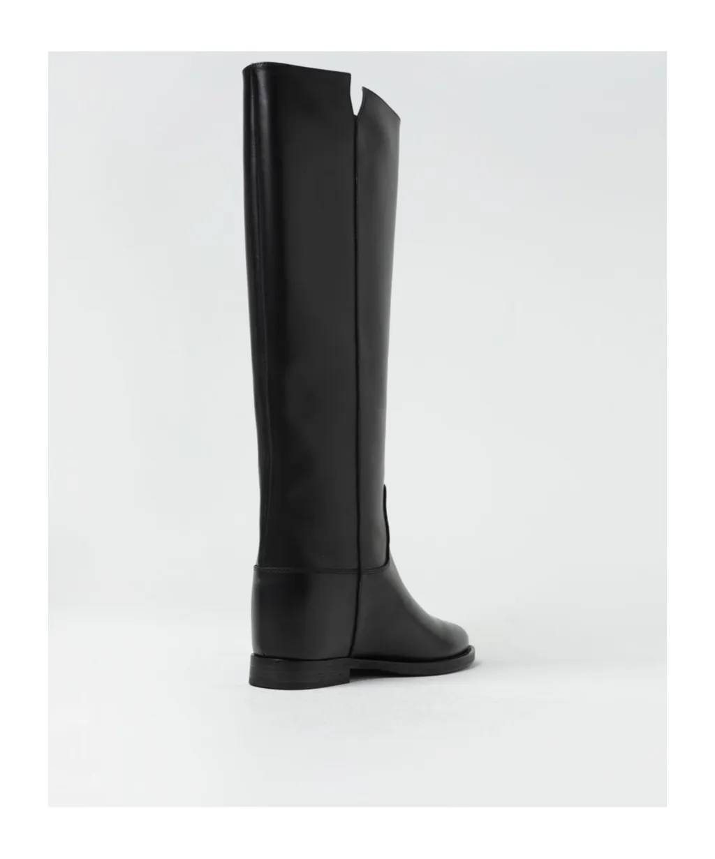 Stitched Detail Boots