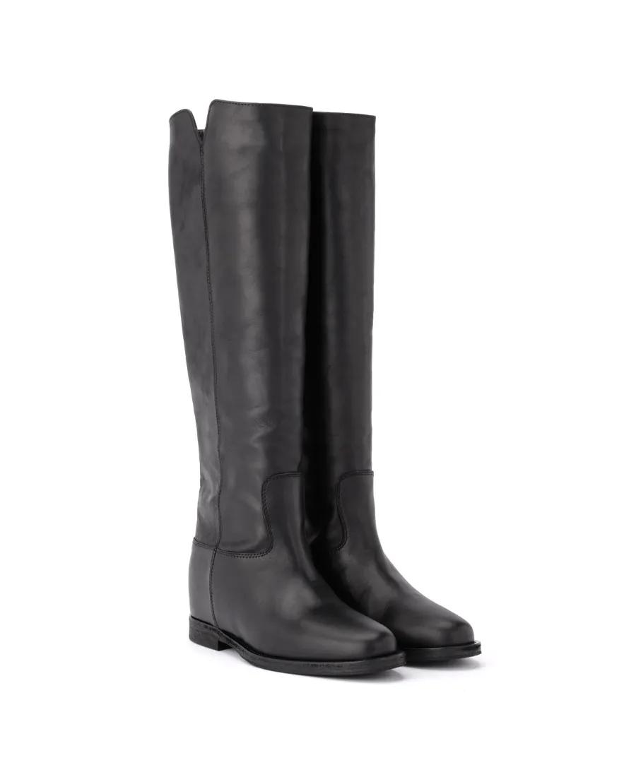 Flat Boots