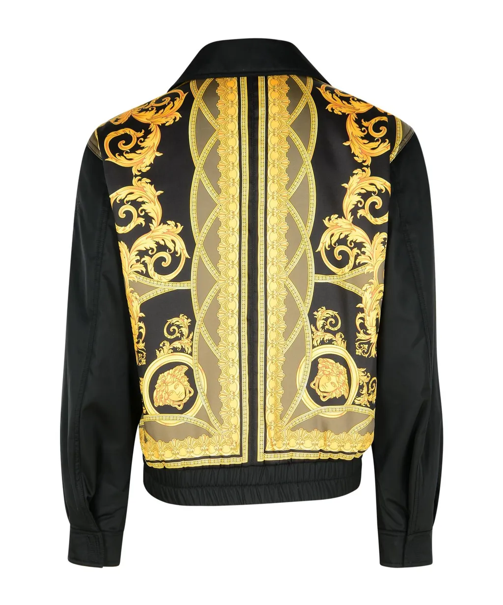 Long-Sleeved Zipped Jacket