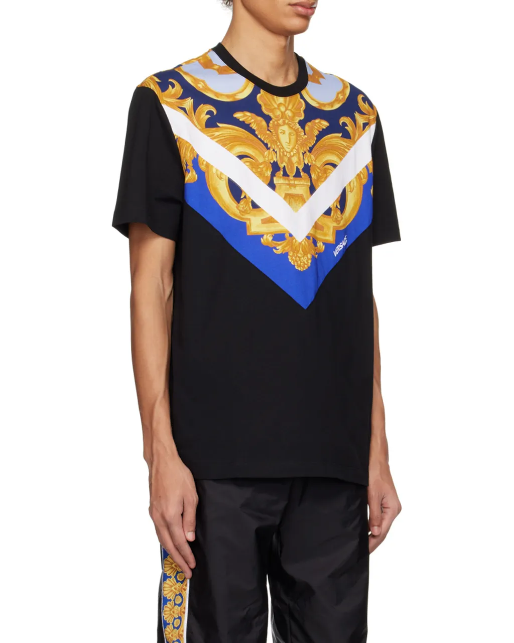 Medusa-Print Detail T-Shirt