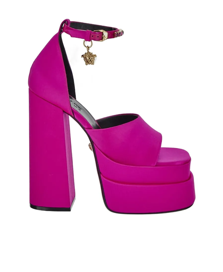 Medusa Aevitas Platform Sandals