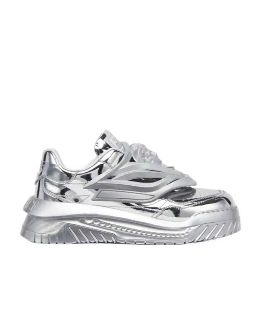 Medusa Metallic Low-Top Sneakers