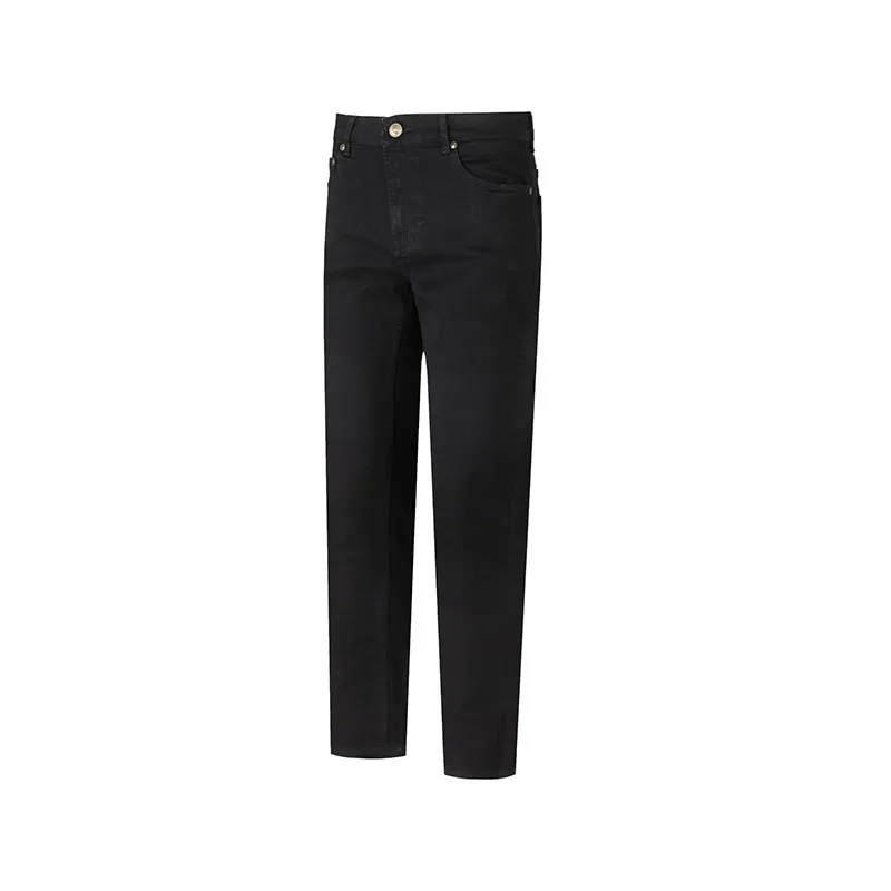 Signature Fit Jeans
