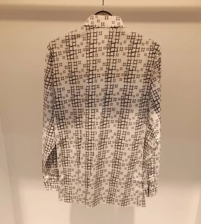 Color Matching Long-Sleeved Shirt