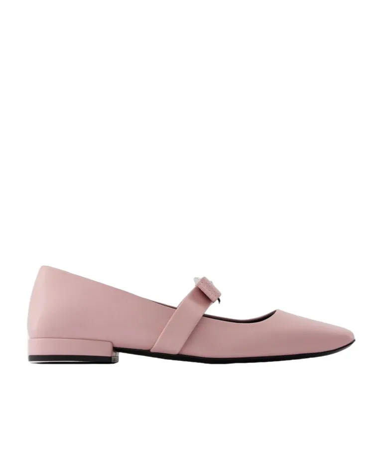 Medusa Head-Motif Ballerinas
