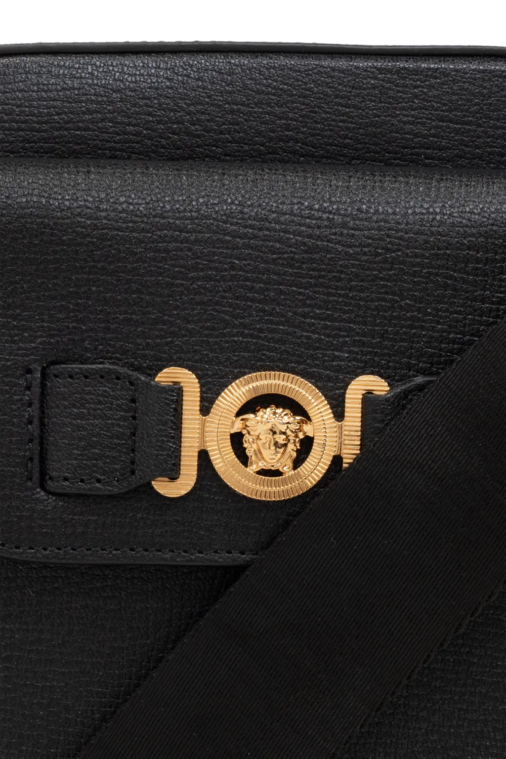 Medusa-Plaque Zipped Shoulder Bag