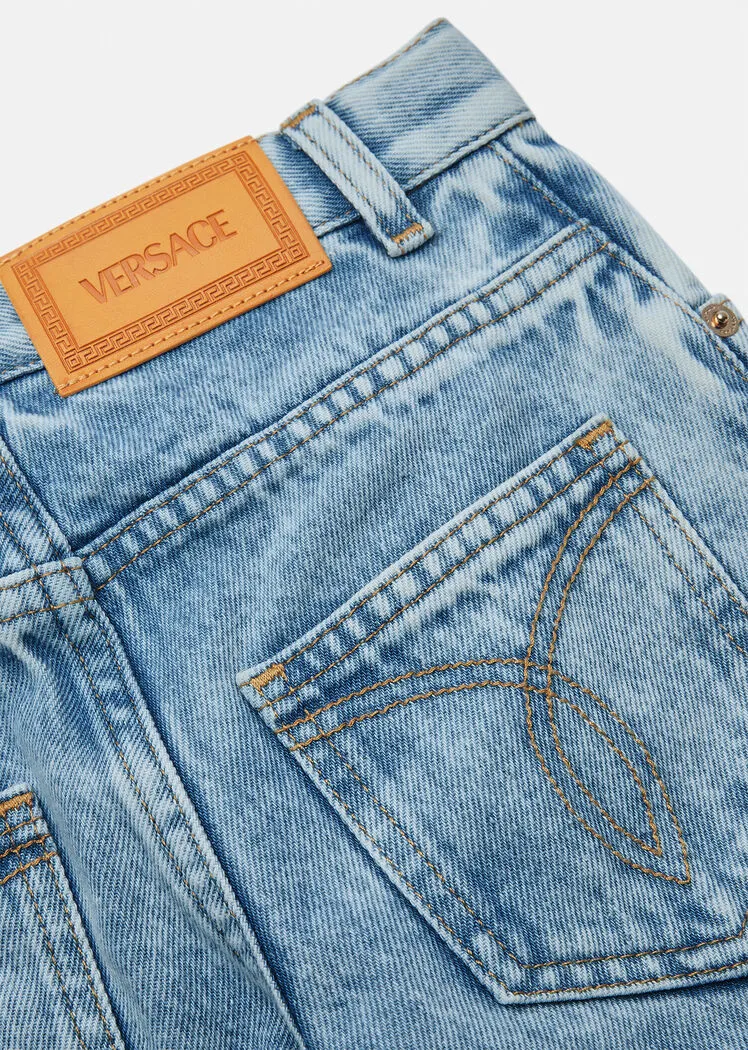 Logo-Patch Straight-Leg Jeans