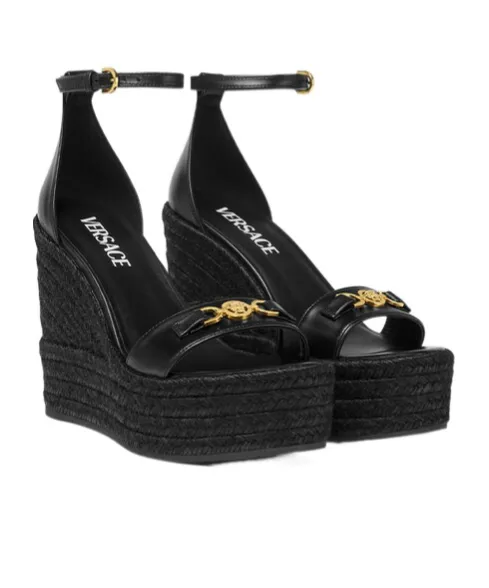 Medusa '95 Round-Toe Sandals