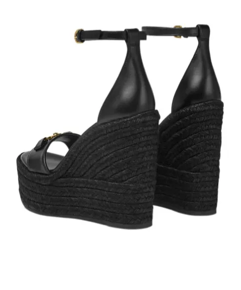 Medusa '95 Round-Toe Sandals
